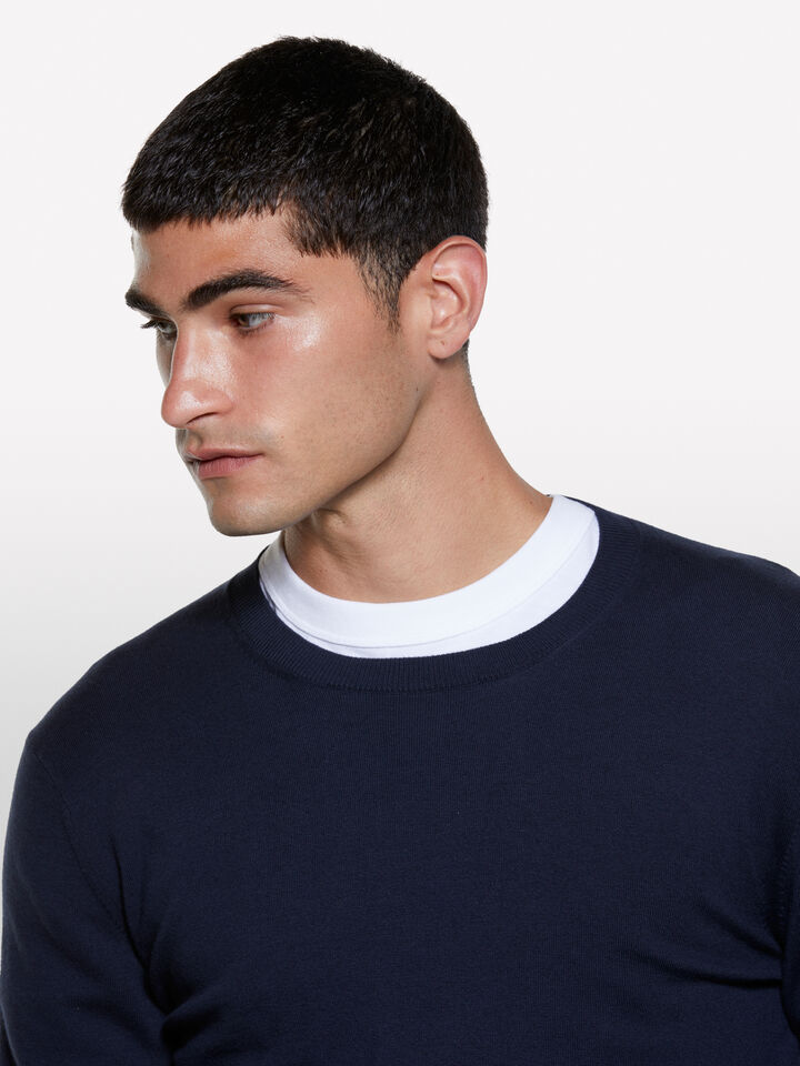 Μπλούζα μπλε σκούρο με λαιμόκοψη - μπλούζες με λαιμόκοψη ανδρικές - Σκουρο Μπλε | Sisley image number 4